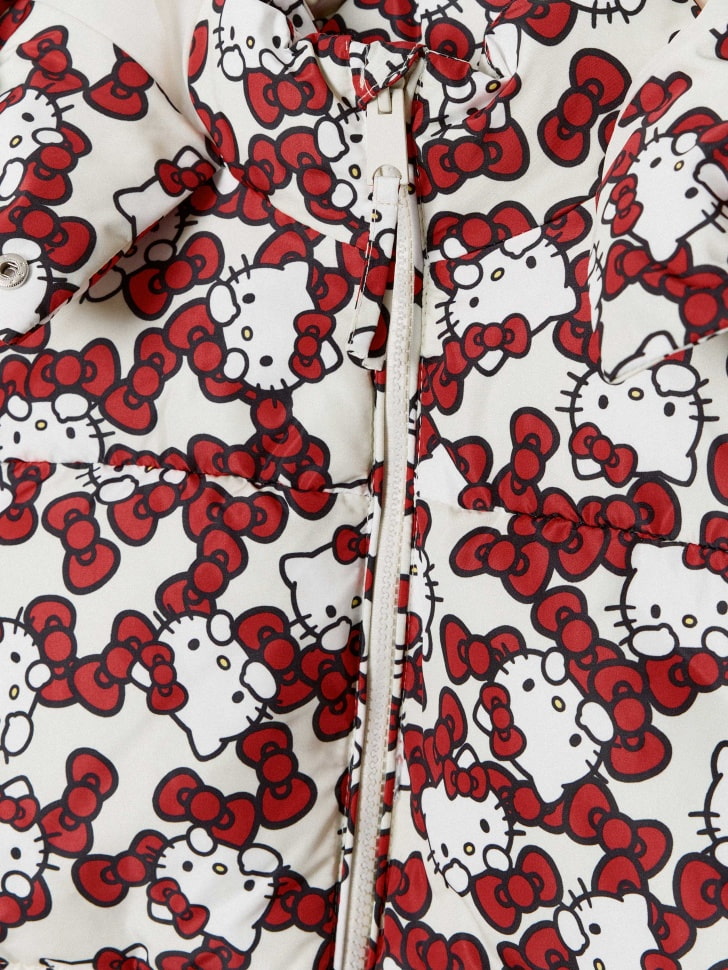 Демисезонная куртка с принтом Hello Kitty для девочек. Фото №3