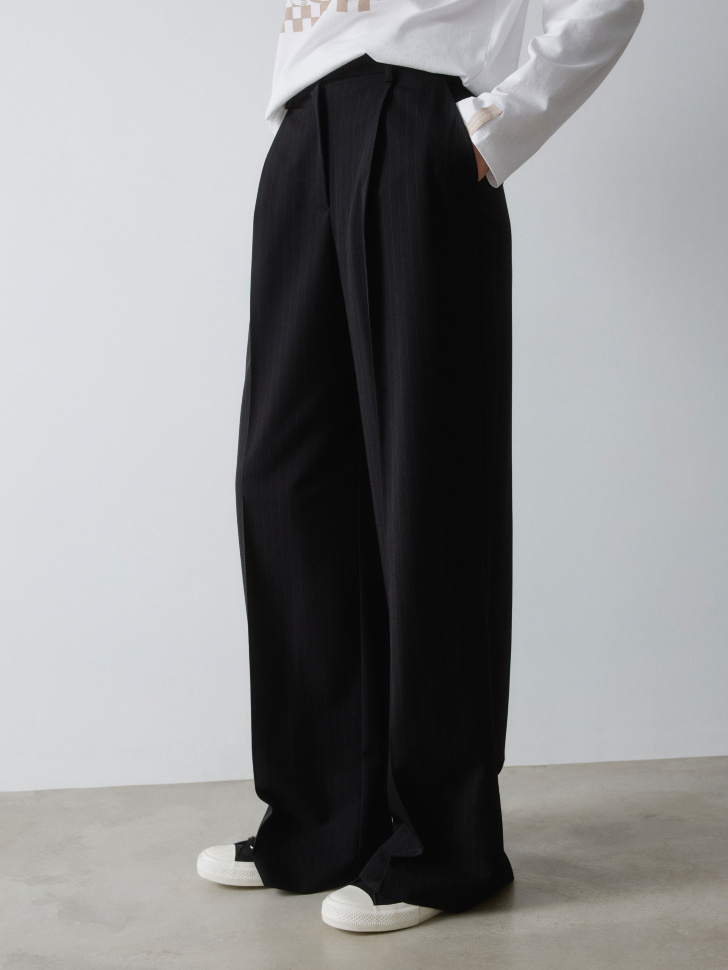 широкие брюки из костюмной ткани в полоску 4610517299963 в интернет магазине