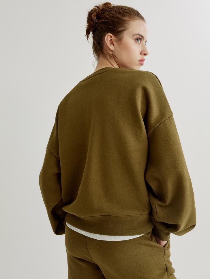 свитшот оверсайз из футера по цене 3299 руб вид справа