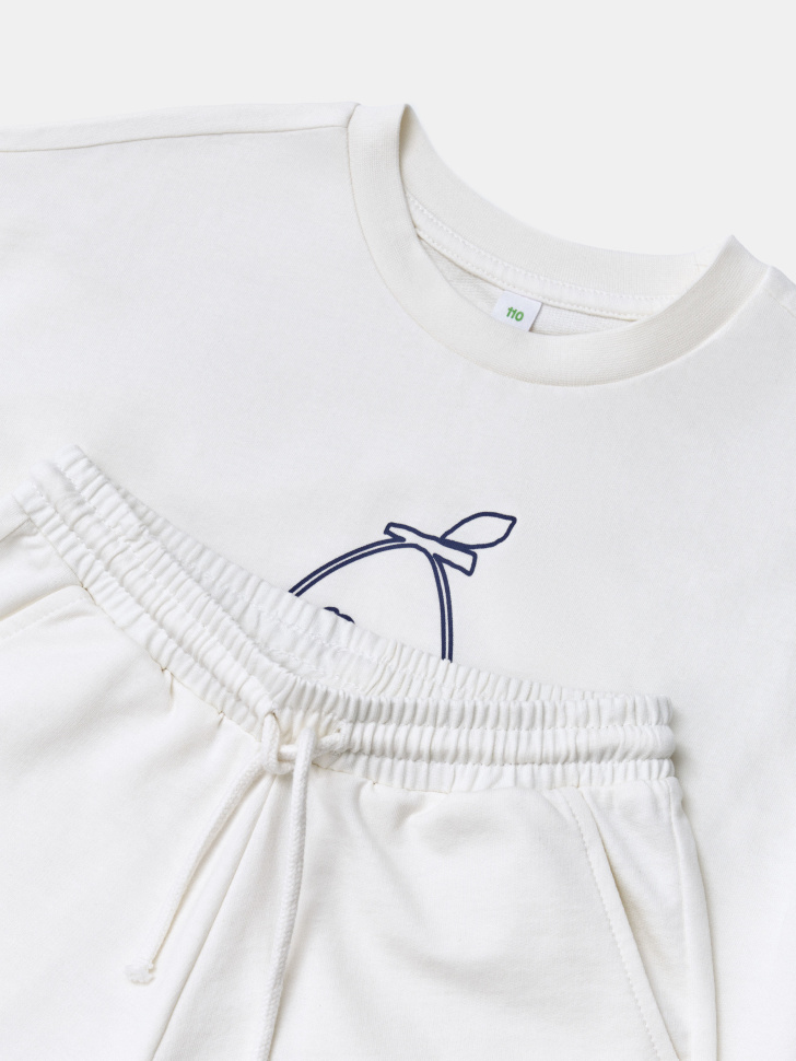 комплект из футболки и шорт для девочек из хлопка спереди