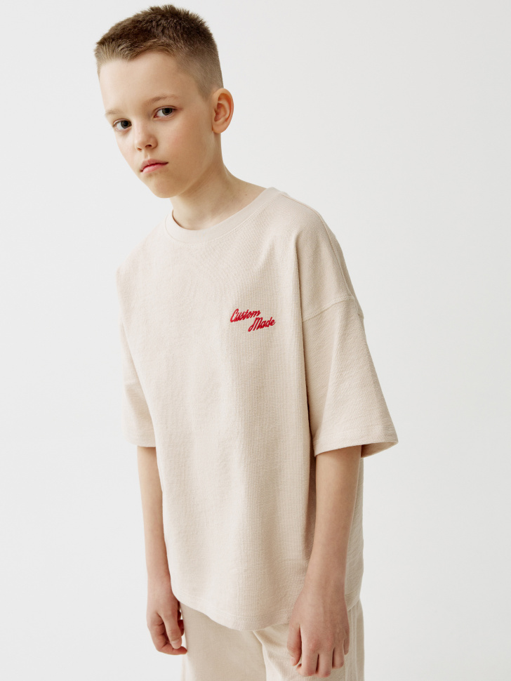 футболка оверсайз с принтом для мальчиков по цене 1499 руб вид справа