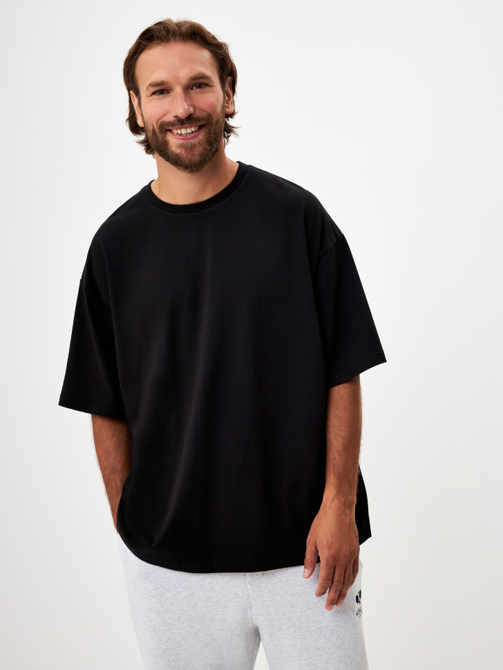 

Футболка MAX OVERSIZE FIT базовая