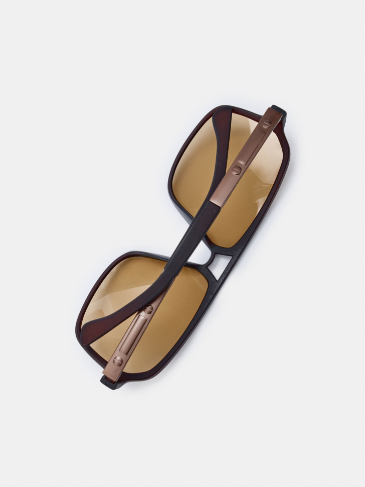 очки солнцезащитные мужские по цене 1299 руб вид справа