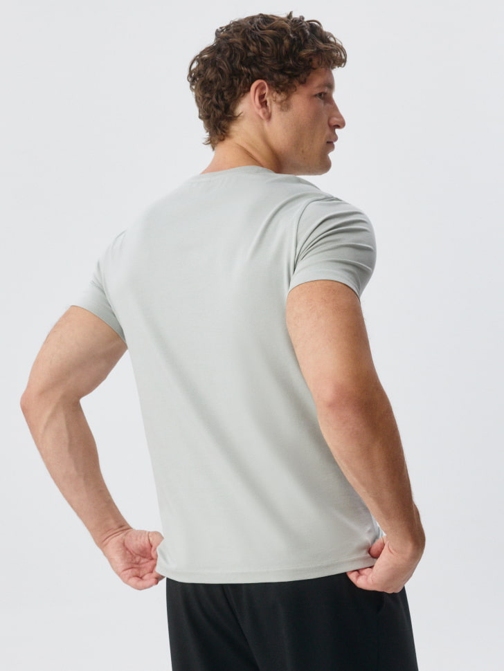 Футболка SLIM FIT базовая. Фото №3