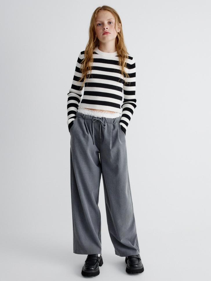 вязаный джемпер в полоску для девочек от бренда sela вид слева