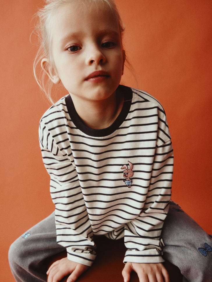 Лонгслив SELA x Союзмультфильм с вышивкой для девочек, арт. 35078