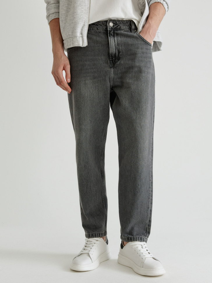 джинсы loose fit со средней посадкой от бренда sela вид слева