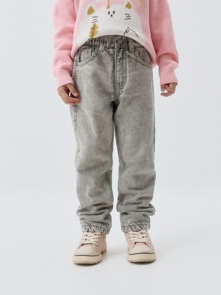 Утепленные джинсы Mom fit для девочек. Фото №2