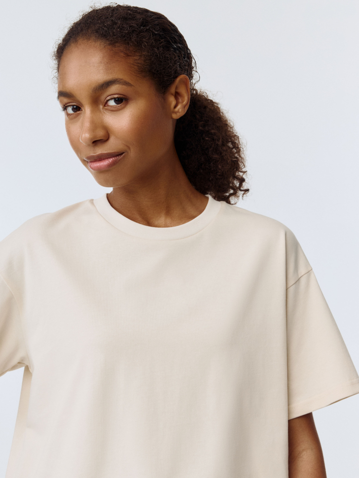 

Футболка KATE OVERSIZE FIT