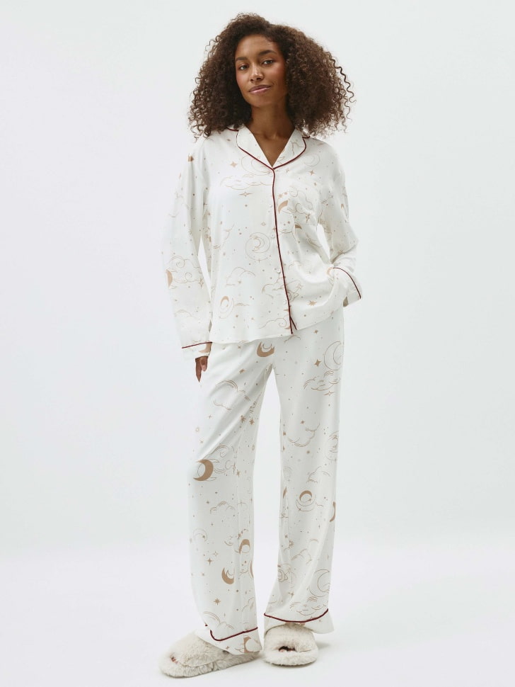 

Новогодняя пижама с принтом