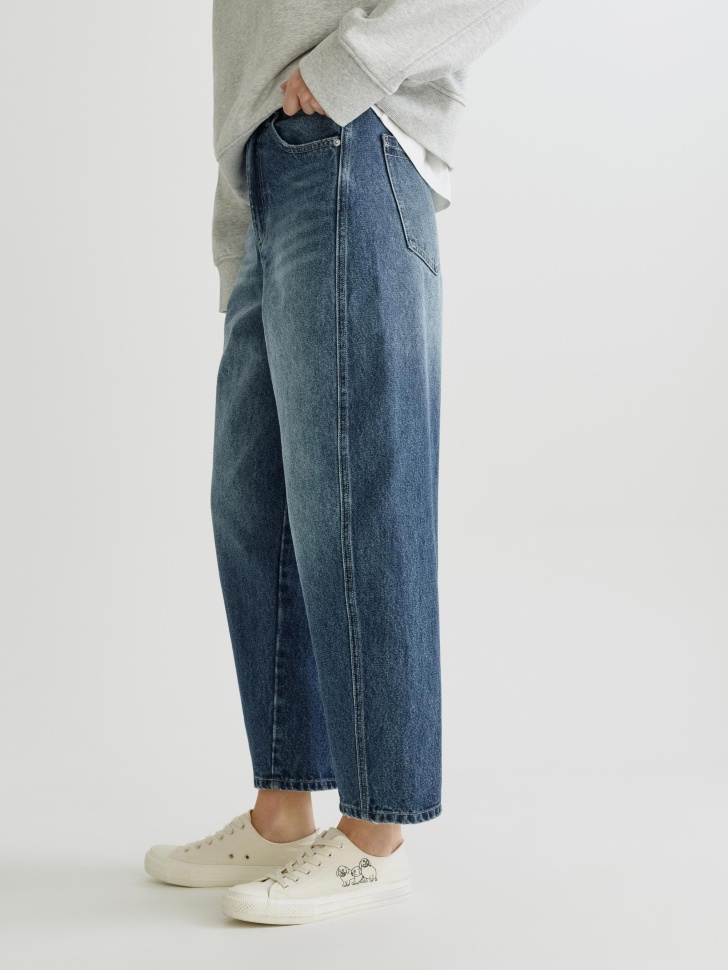 укороченные джинсы banana по цене 4599 руб вид справа