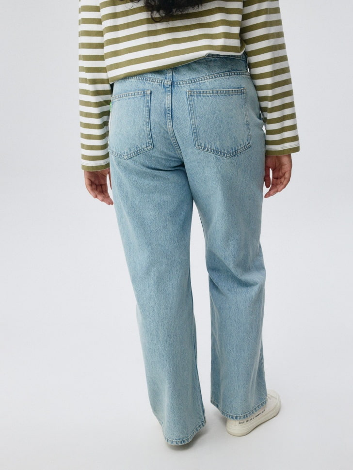 Джинсы 411 WIDE LEG из органического хлопка. Фото №3