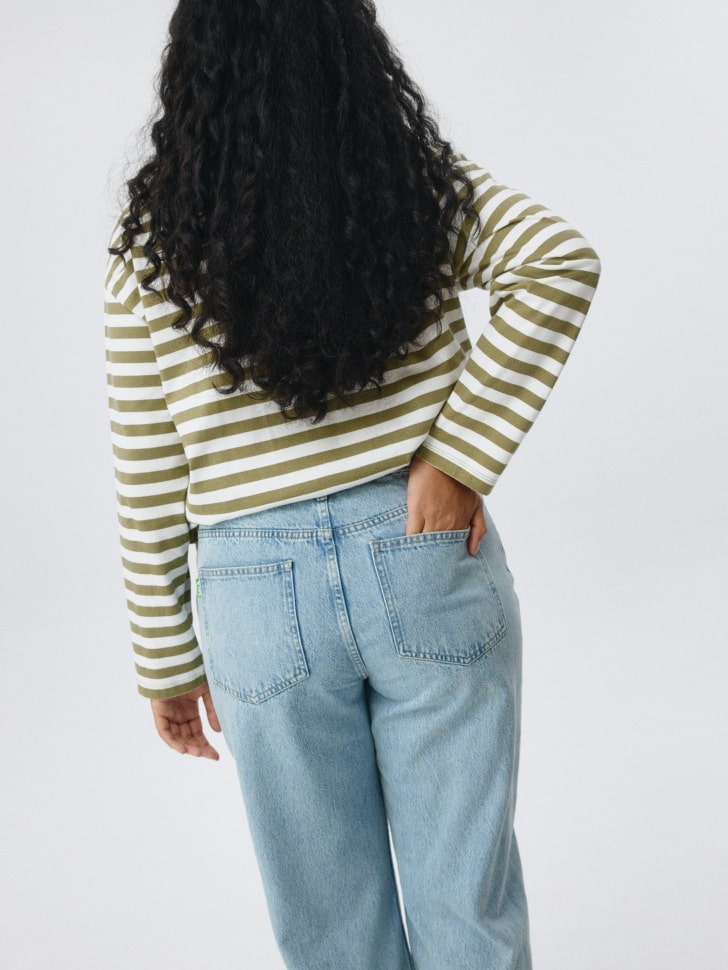 Джинсы 411 WIDE LEG из органического хлопка. Фото №6