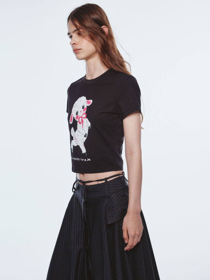 футболка с принтом из линейки  young универсального стиля с лицевой стороны