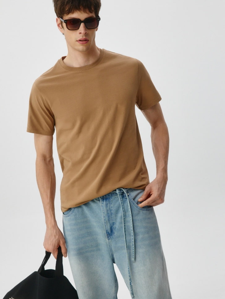

Футболка ADAM SLIM FIT базовая