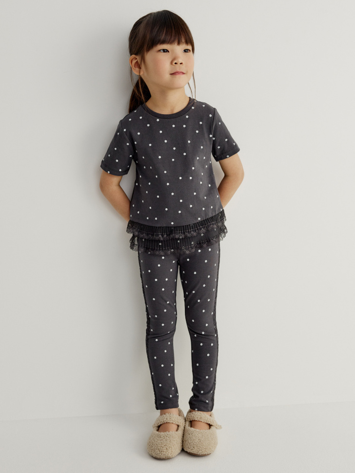 Леггинсы с принтом и кружевом для девочек 999₽