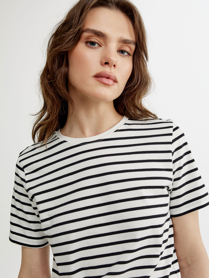 футболка в полоску прямого кроя из россии вид сбоку