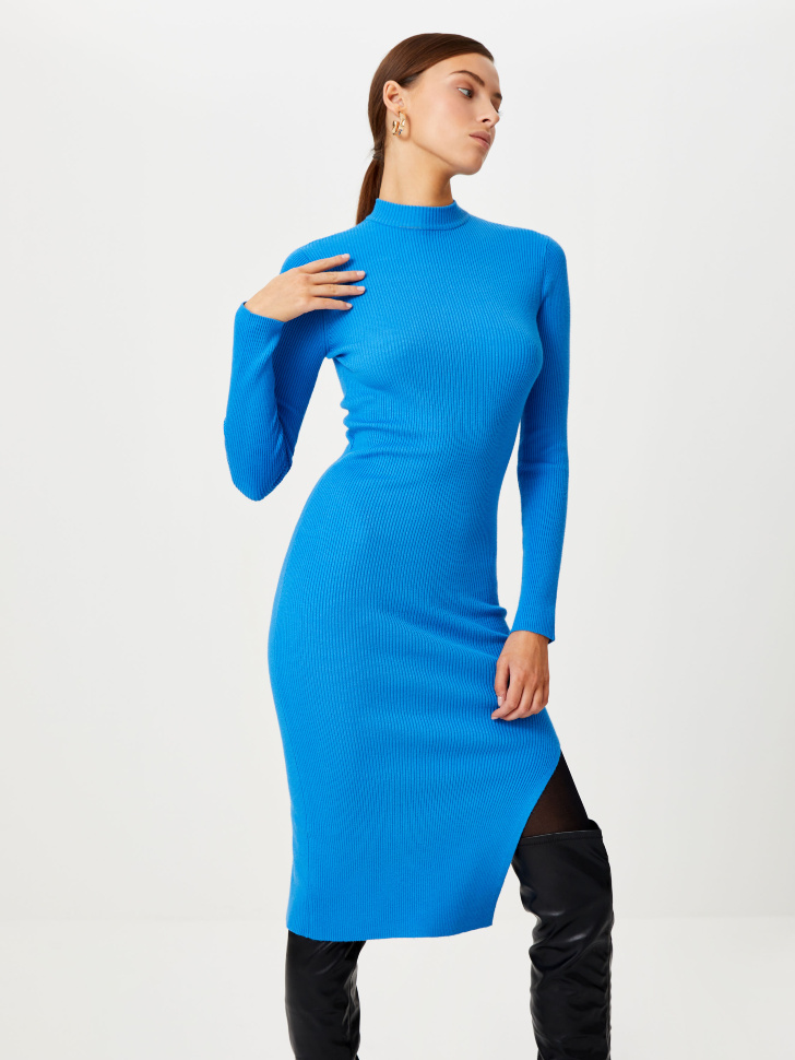 Вязаное платье миди (голубой, M) от Sela