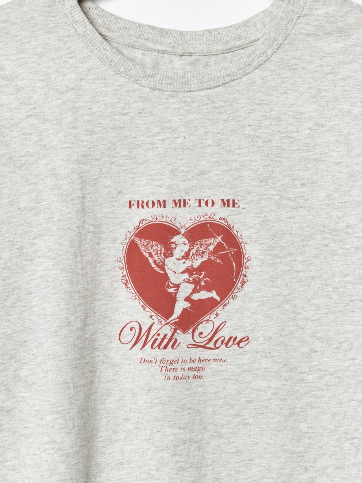 домашнее платье-футболка оверсайз с принтом от бренда sela вид слева