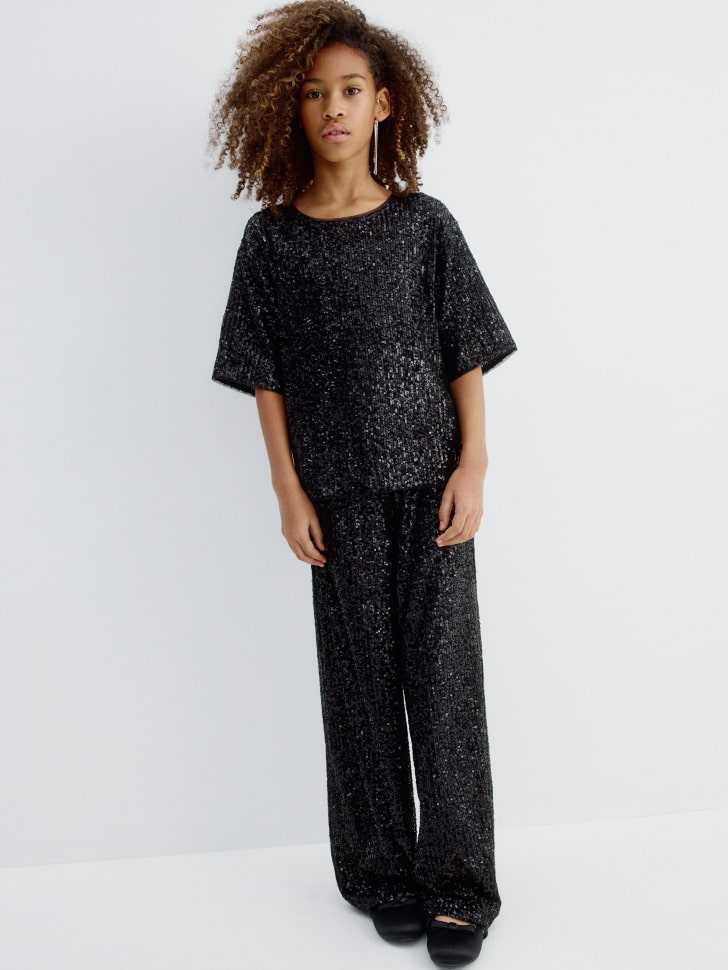 топ с пайетками для девочек 4610517026590 по акции