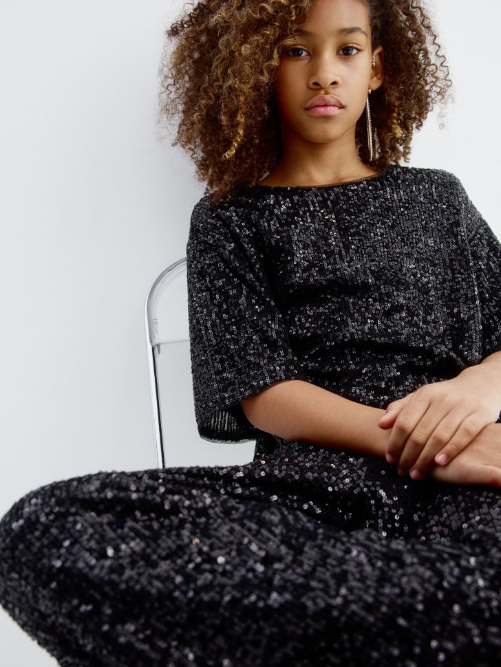 топ с пайетками для девочек 4610517026590 с промокодом