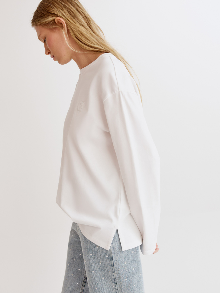 лонгслив anna oversize fit с вышивкой из россии вид сбоку