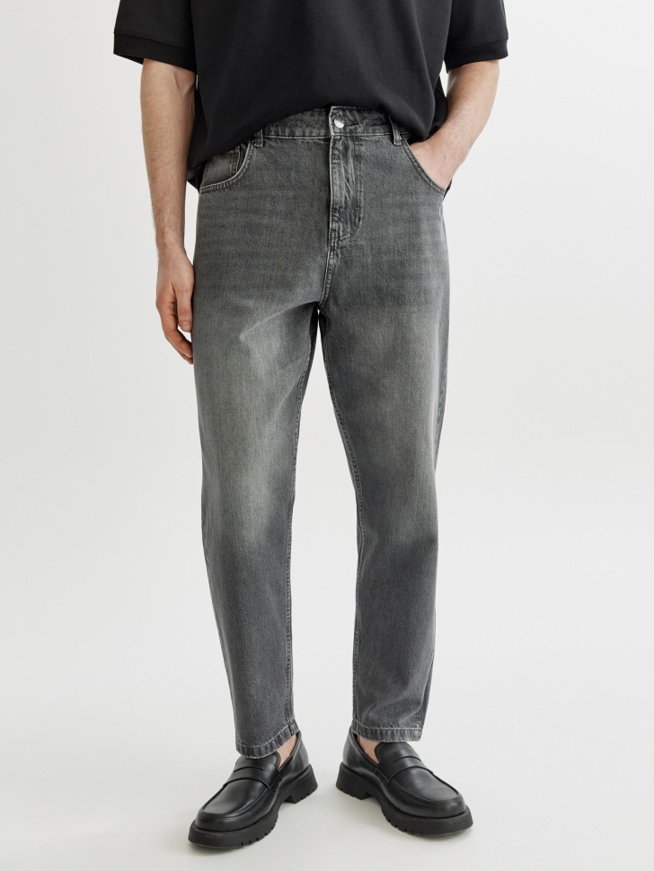 джинсы расслабленного кроя со средней посадкой от бренда sela вид слева