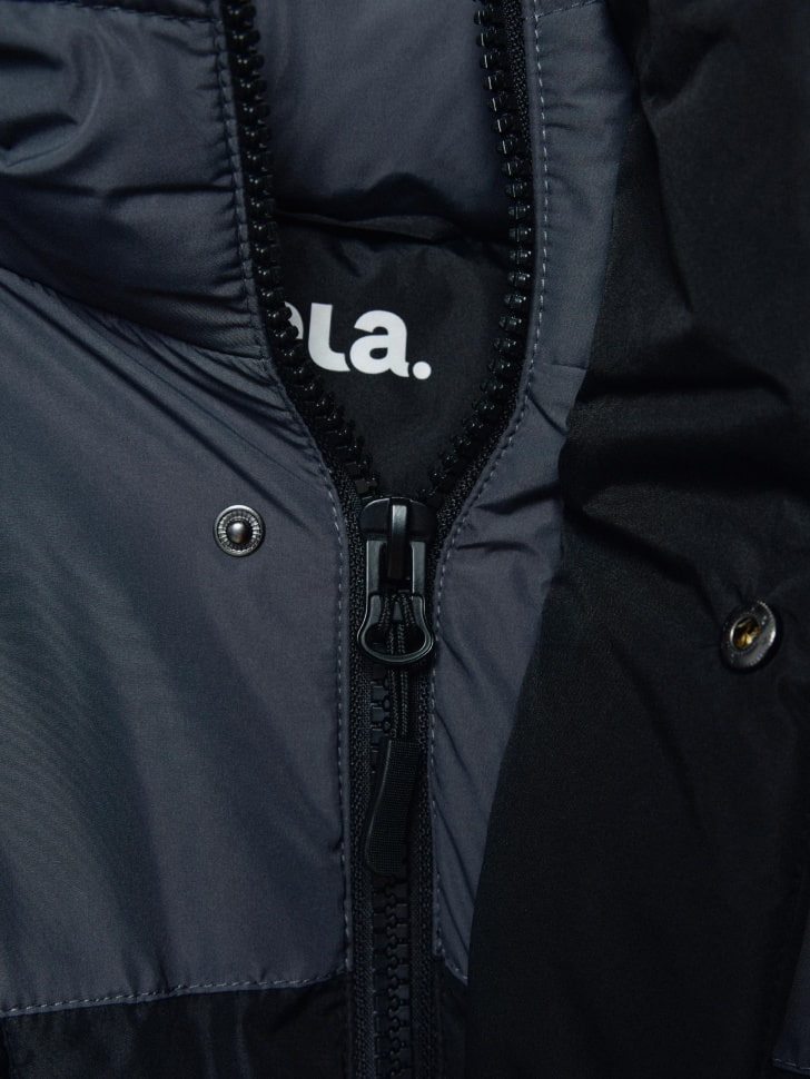 стеганая куртка оверсайз 4680798533247 по акции