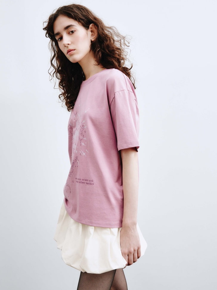 футболка с принтом и стразами из линейки sela young 4610517211477 купить с доставкой