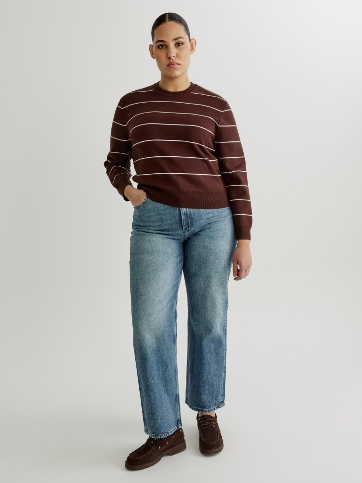 укороченный вязаный джемпер из смесовой вискозы от бренда sela вид слева