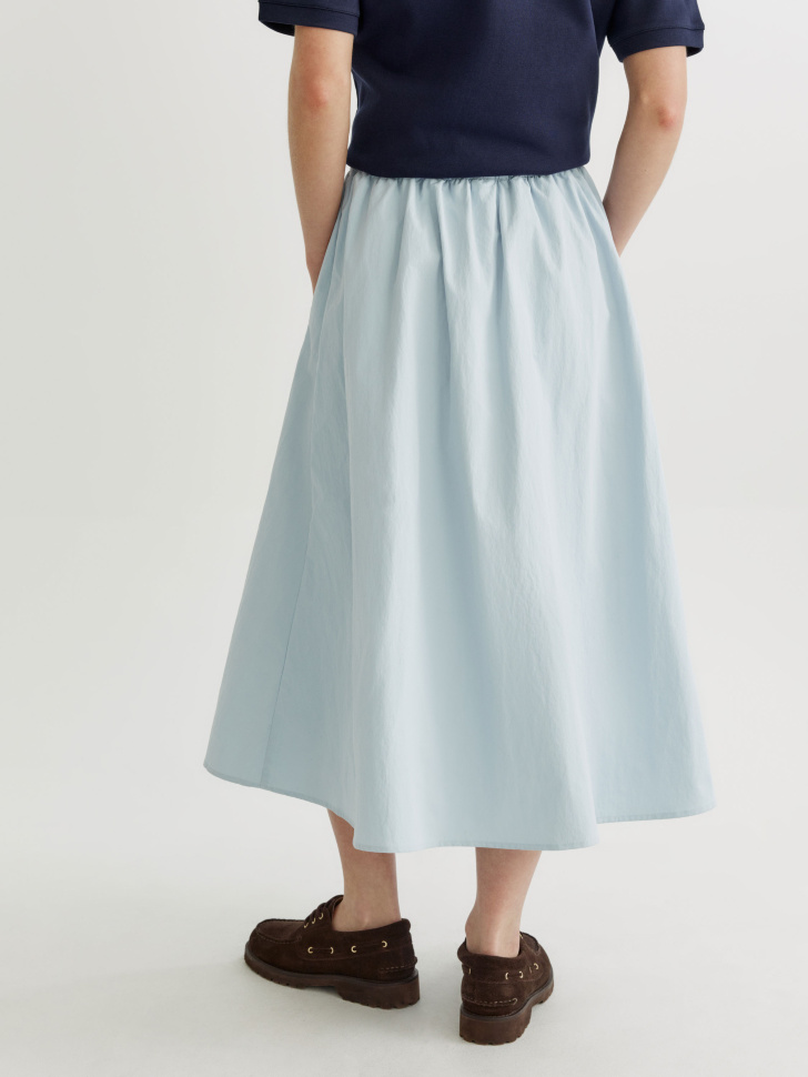 юбка миди из технологичной ткани по цене 3799 руб вид справа