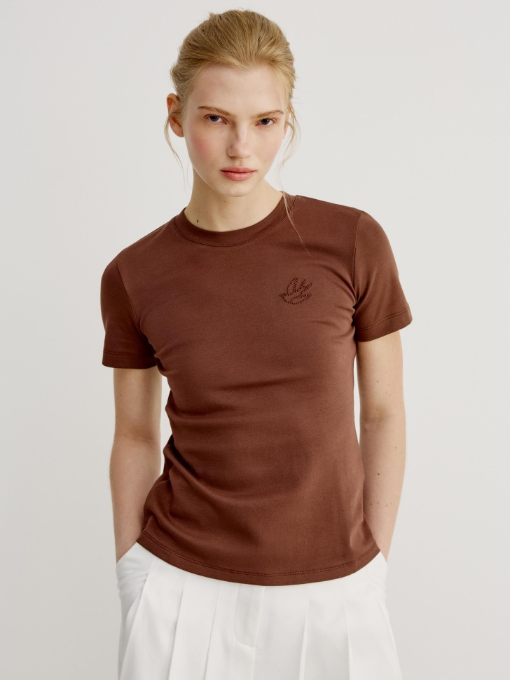 Футболка приталенная Sela из интерлока с вышивкой, коричневый, арт. 52135