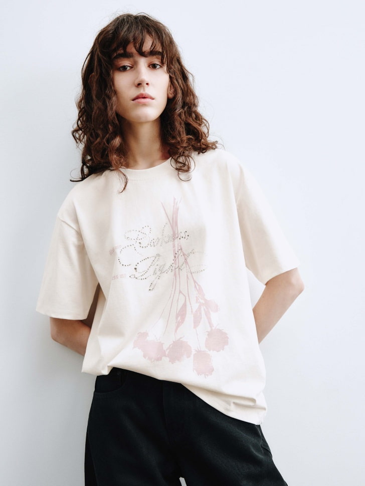 футболка с принтом и стразами из линейки sela young 4610517211361 фотография