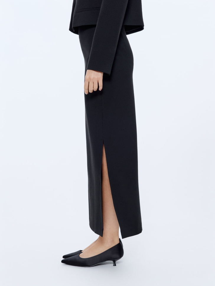 прямая юбка из костюмной ткани 4680798476056 по акции