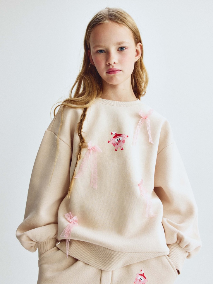 Свитшот SELA с принтом Смешарики, бежевый, арт. 34430