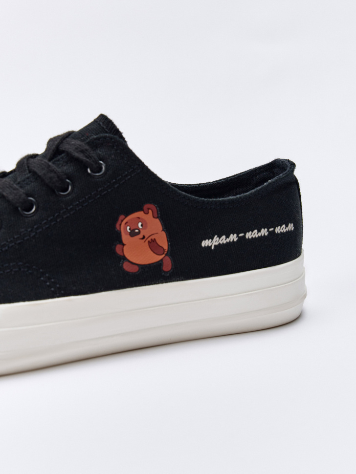 кеды из коллекции  x союзмультфильм от бренда sela вид слева