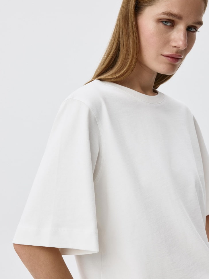 

Базовая футболка ALBA oversize fit