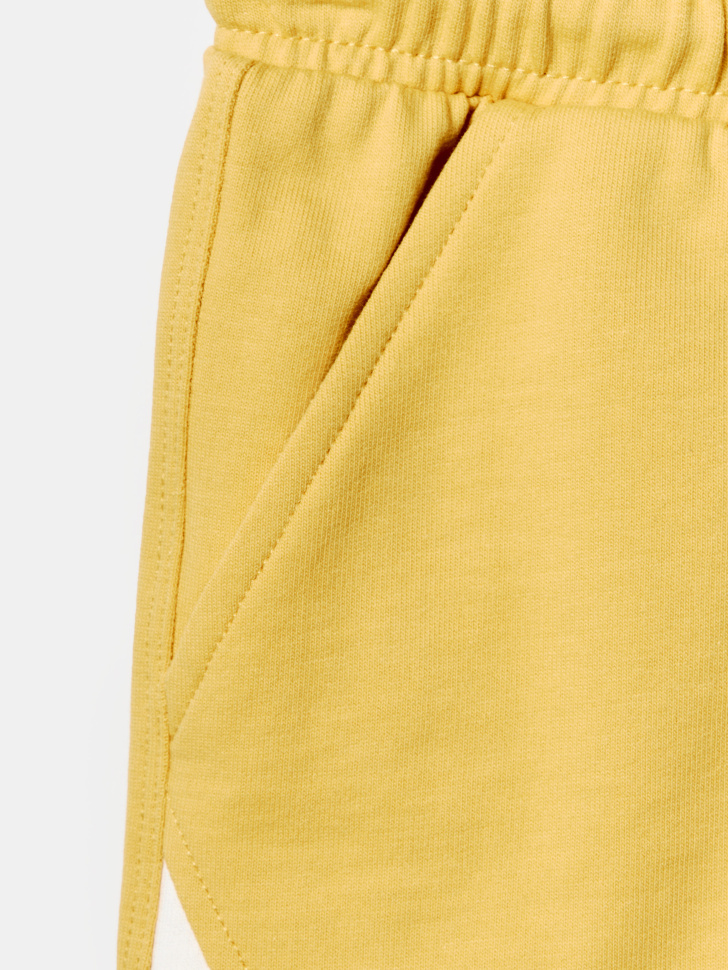 трикотажные шорты в спортивном стиле для мальчиков из россии вид сбоку