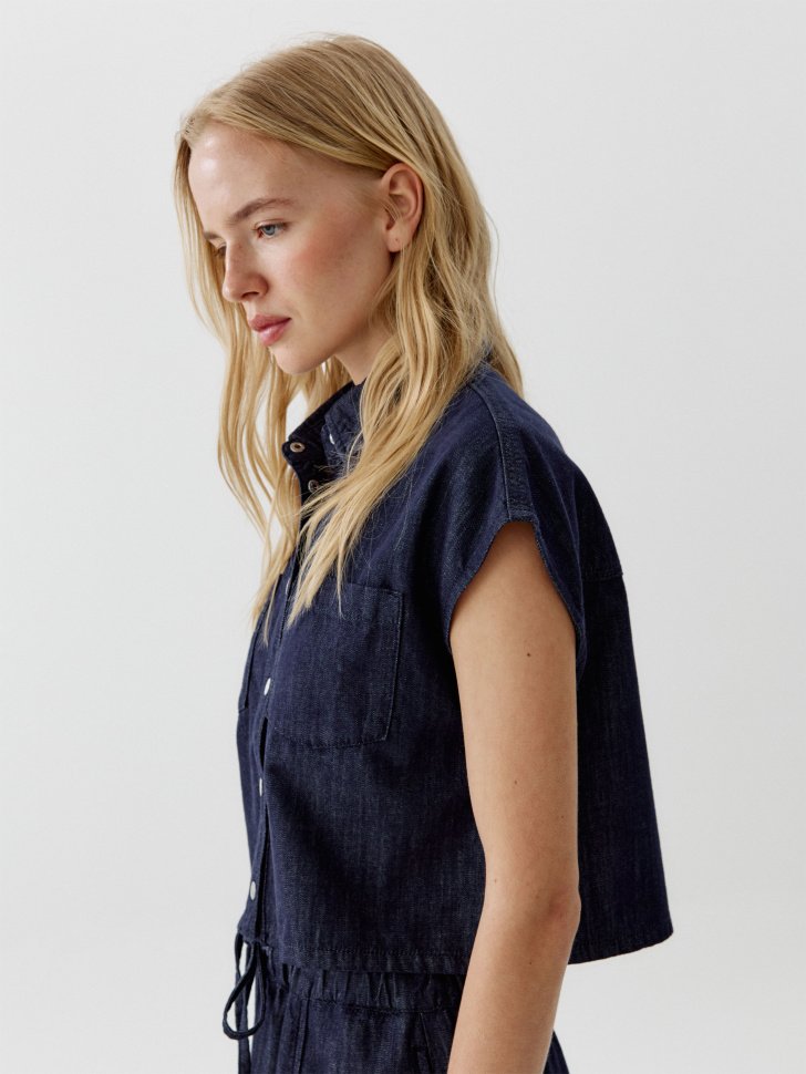 джинсовая жилетка оверсайз с содержанием лиоцелла и льна по цене 3999 руб вид справа