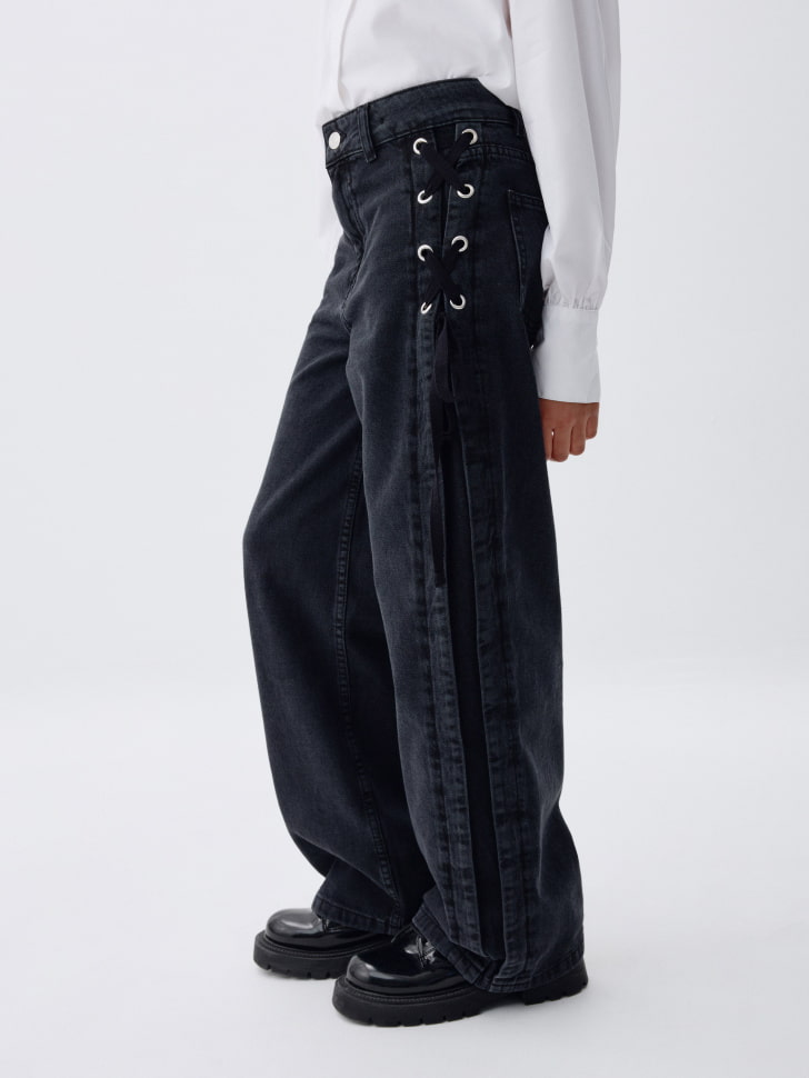 

Джинсы WIDE LEG со шнуровкой для девочек