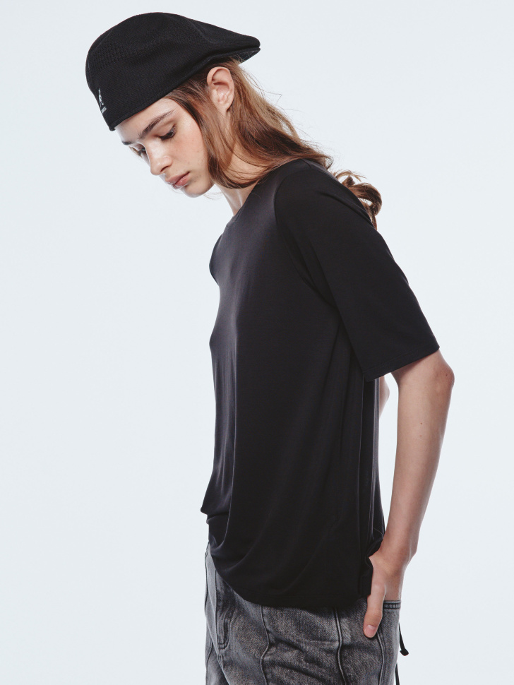 футболка из лиоцелла с завязками из линейки  young из россии вид сбоку