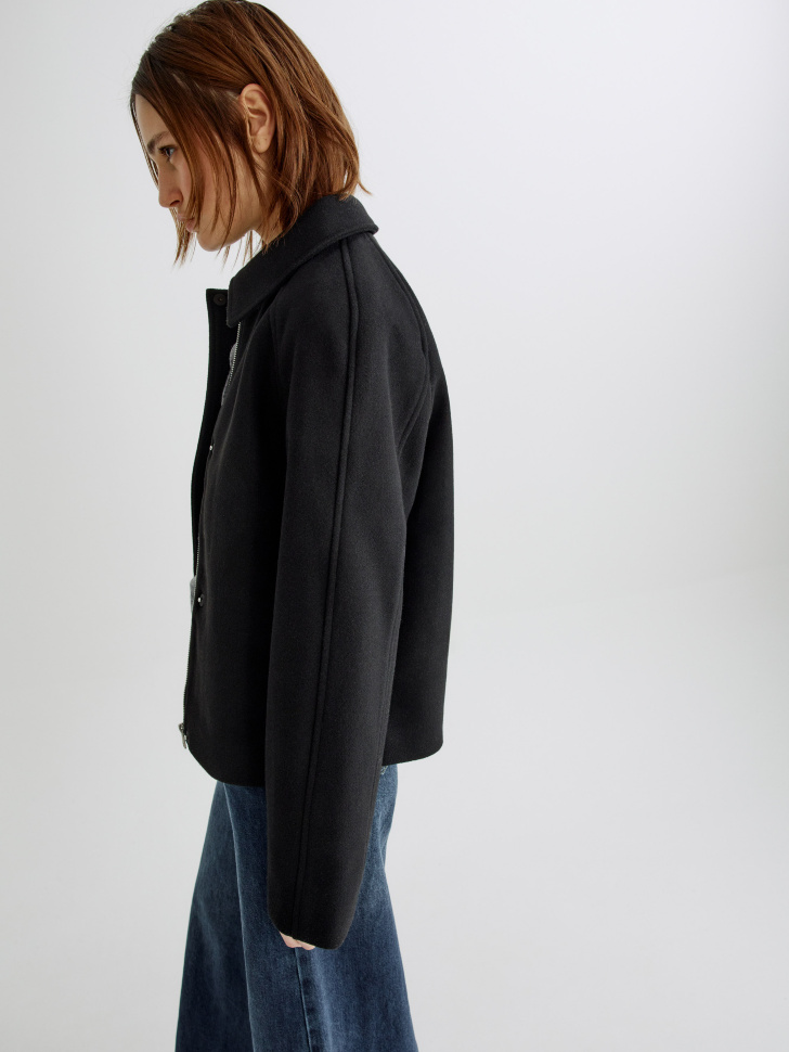 короткое полупальто с отложным воротником из россии вид сбоку