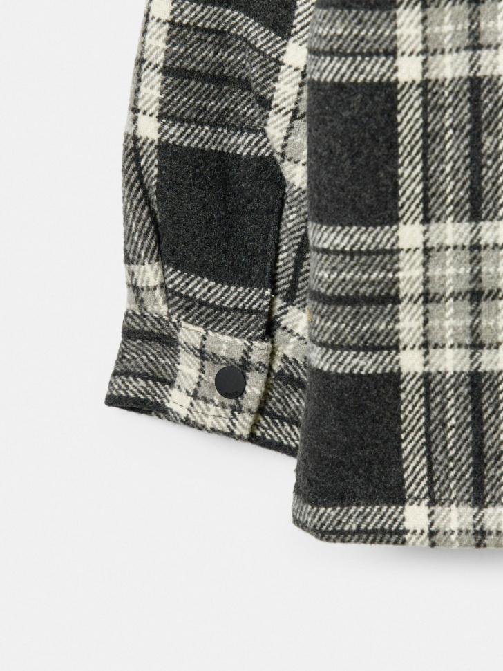 куртка-рубашка в клетку с капюшоном детская по цене 3799 руб вид справа