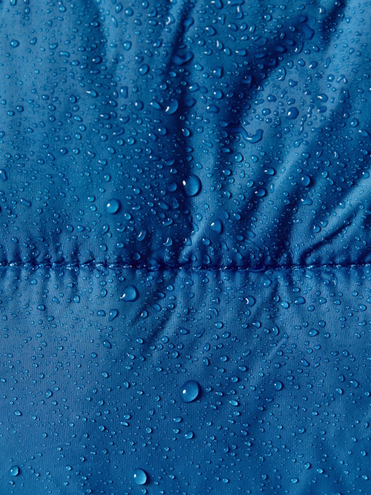 базовый стеганый жилет для мальчиков из синтепона спереди