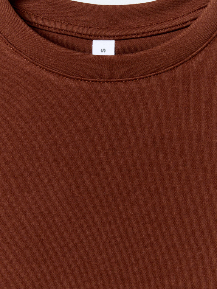 футболка из интерлока с ажурной окантовкой от бренда sela вид слева