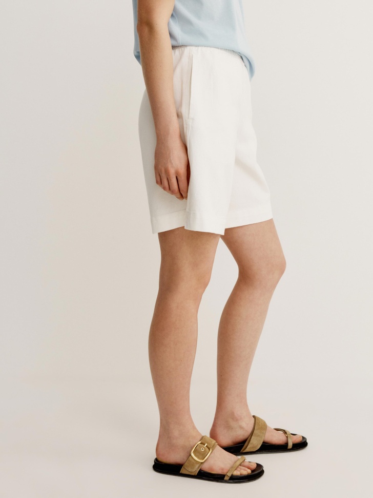 джинсовые шорты багги на резинке по цене 2299 руб вид справа