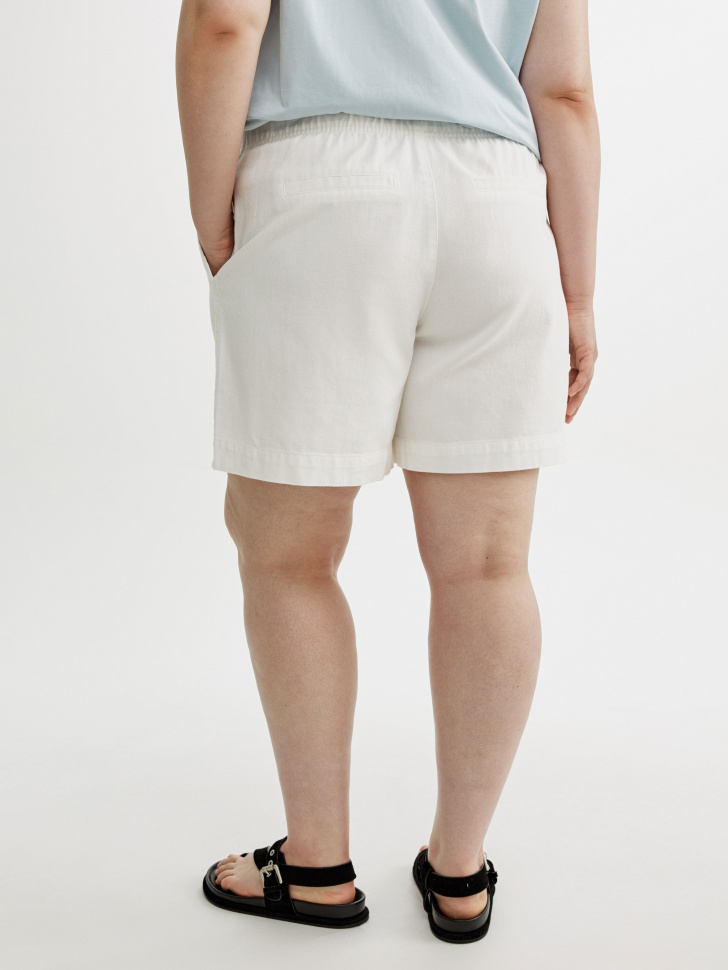 джинсовые шорты багги на резинке классического стиля с лицевой стороны