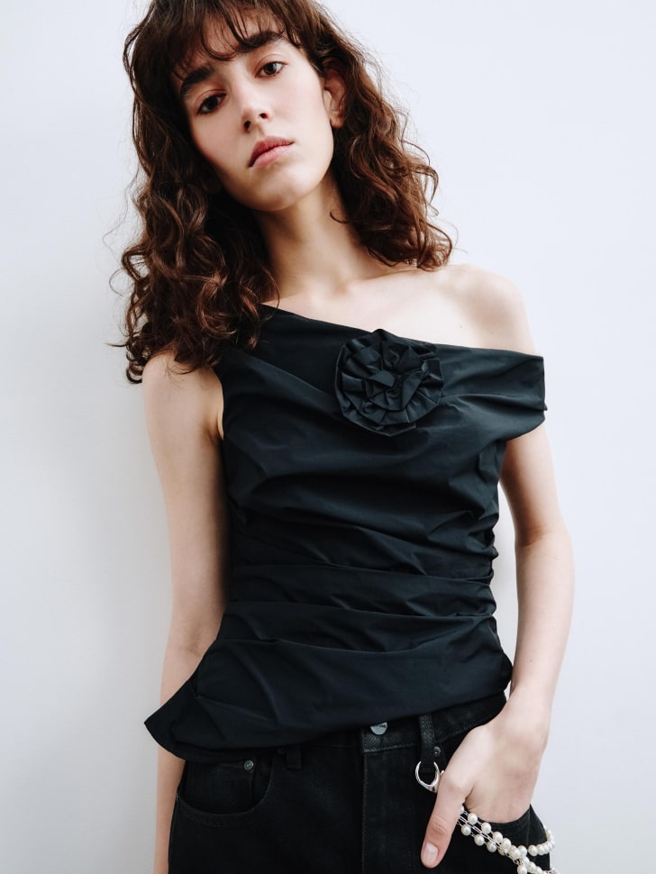 топ с декором из линейки  young 4610517236753 фотография