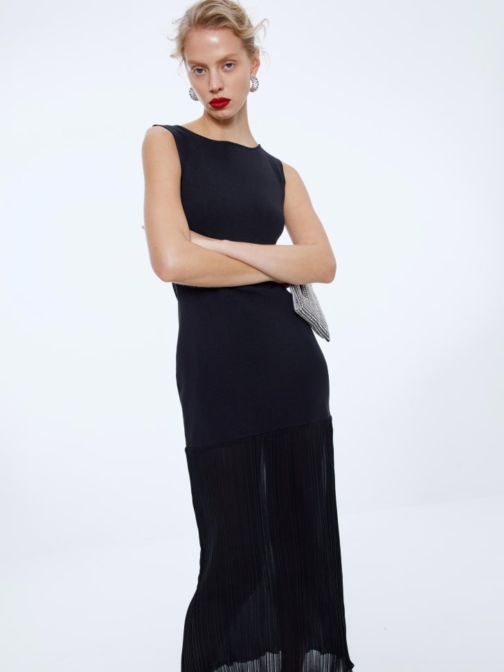 платье с юбкой плиссе из шифона 4610517198822 по акции