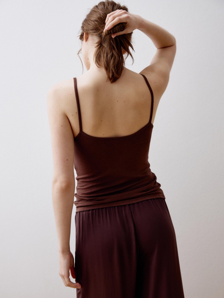 Товар с артикулом 4680798274829 вид сзади